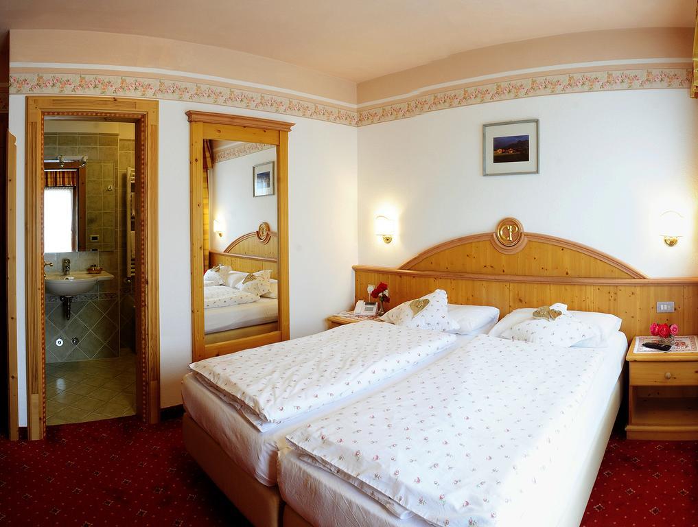 Hotel Cesa Padon Arabba Phòng bức ảnh